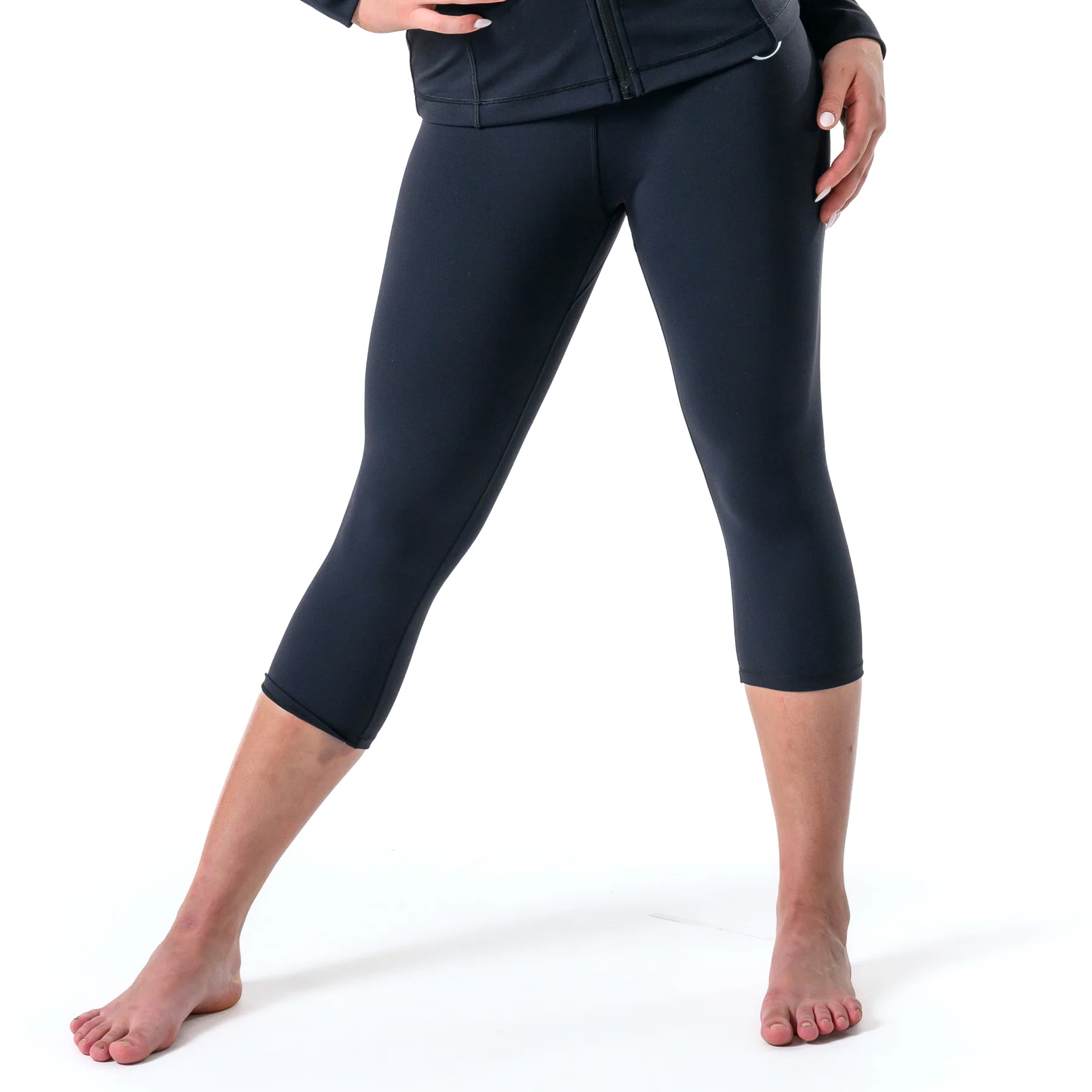 Peak Performance Capri Legging - Image 4